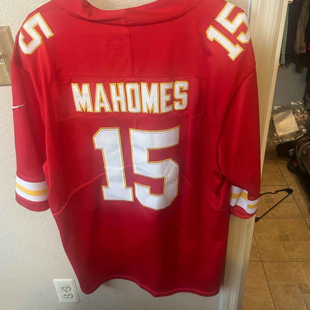 Patrick Mahomes Jersey size XL